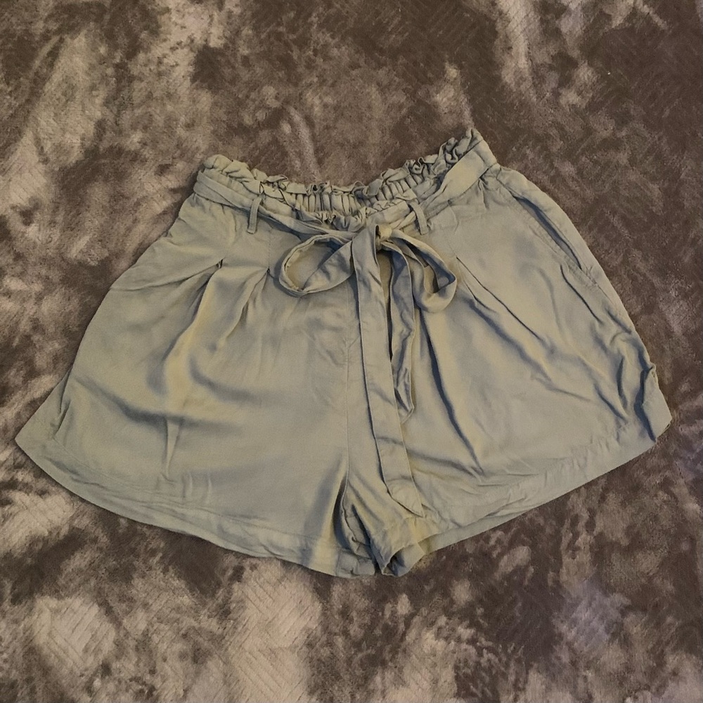 American Eagle Green Paperbag Waist Shorts